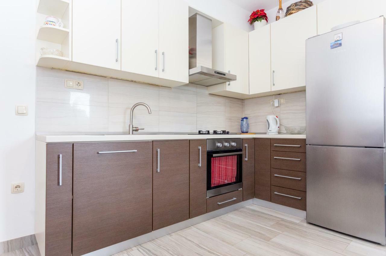 Apartments Iva Brstilo Omis Ngoại thất bức ảnh