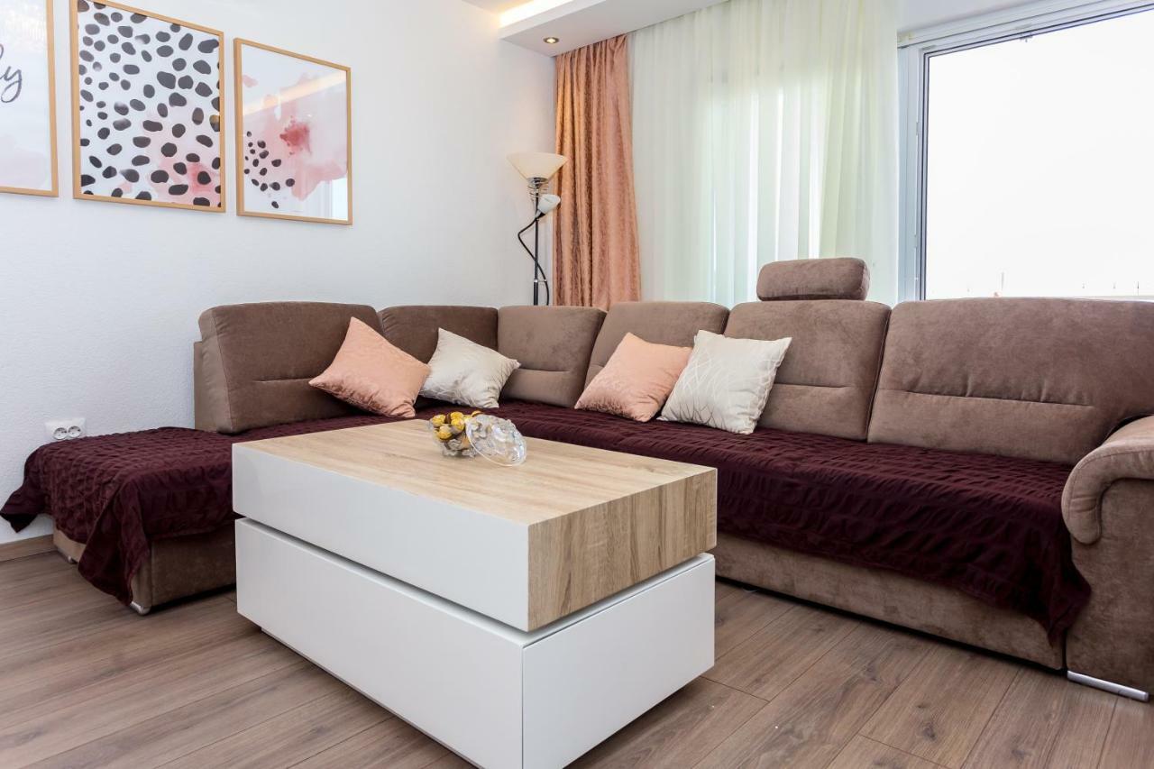 Apartments Iva Brstilo Omis Ngoại thất bức ảnh