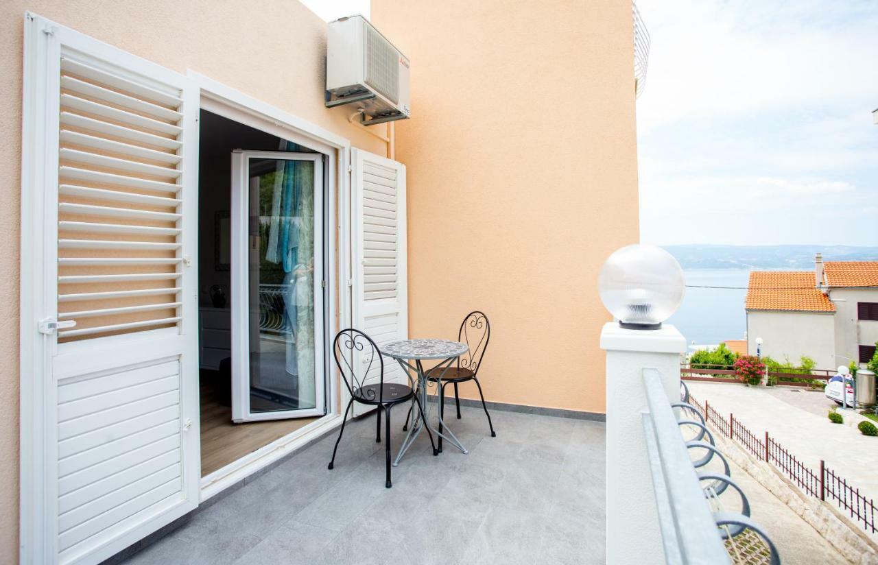 Apartments Iva Brstilo Omis Ngoại thất bức ảnh