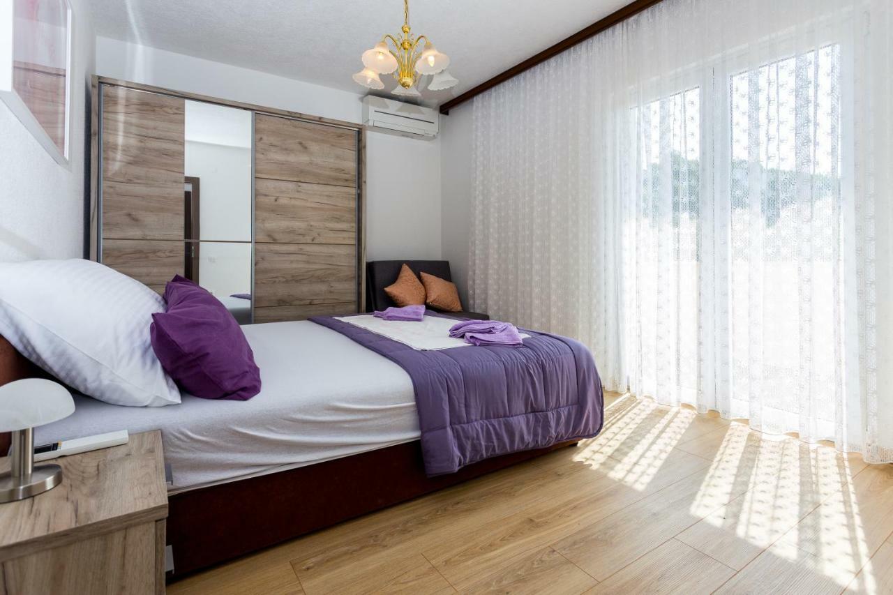 Apartments Iva Brstilo Omis Ngoại thất bức ảnh